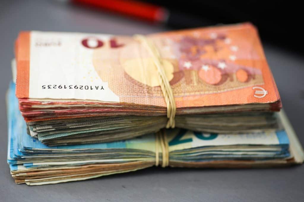 Kako održavati dobar odnos s bankom Kako održavati dobar odnos s bankom